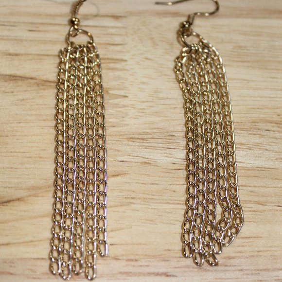Chain Dangle earrings. - Picture 2 of 9